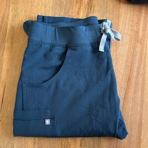 Figs Kade Cargo Scrubs